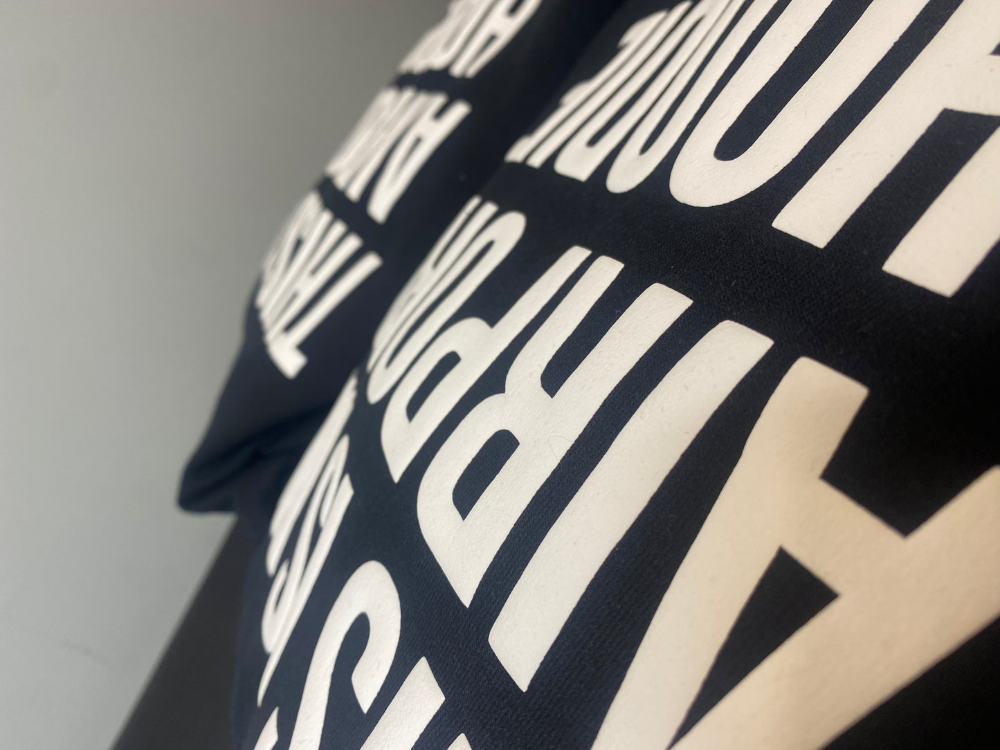 Airport Hoodie BLACK / White